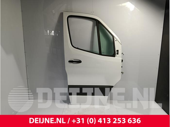 Mercedes Sprinter Tür 2-türig rechts O244562