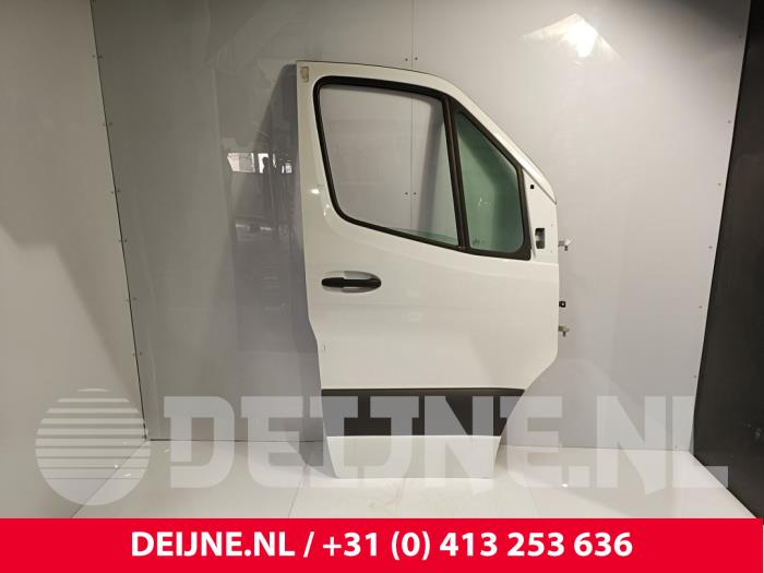 Mercedes Sprinter Tür 2-türig rechts O244570