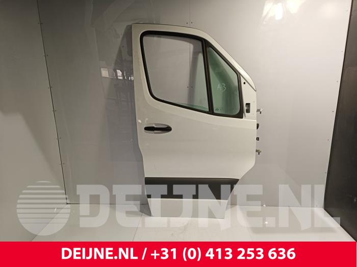 Mercedes Sprinter Tür 2-türig rechts O244572