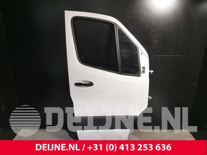 Mercedes Sprinter Tür 2-türig rechts O244578