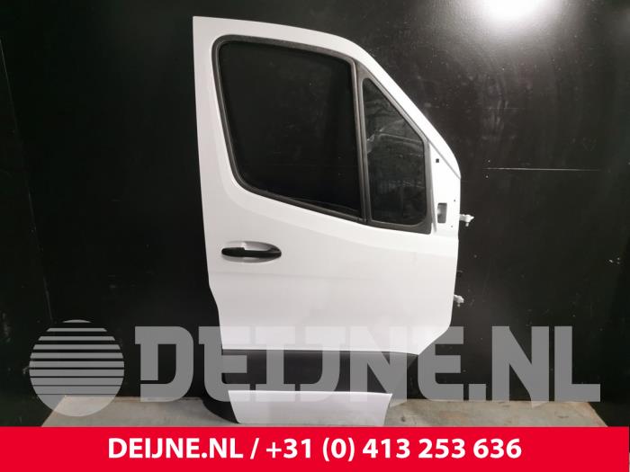 Mercedes Sprinter Tür 2-türig rechts O244579