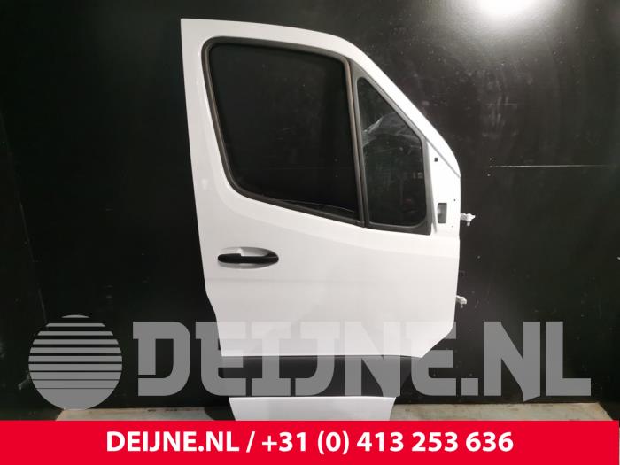 Mercedes Sprinter Tür 2-türig rechts O244581
