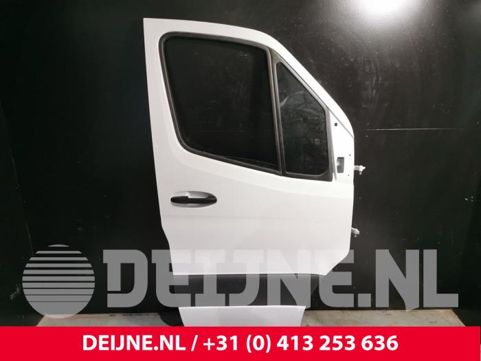 Mercedes Sprinter Tür 2-türig rechts O244584