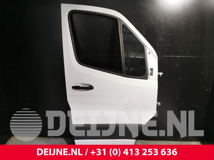 Mercedes Sprinter Tür 2-türig rechts O244588