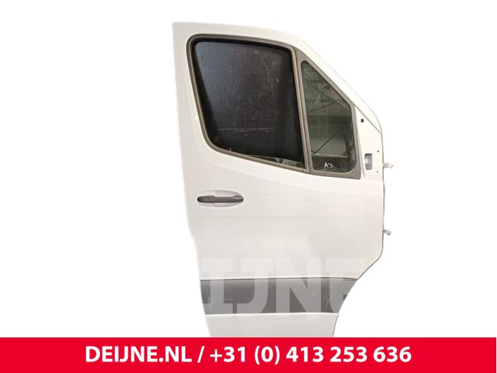 Mercedes Sprinter Tür 2-türig rechts O244597