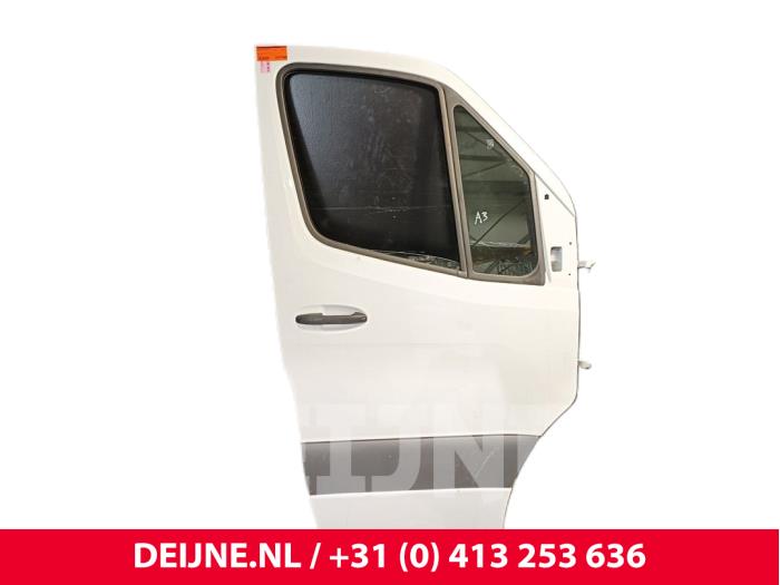Mercedes Sprinter Tür 2-türig rechts O244601