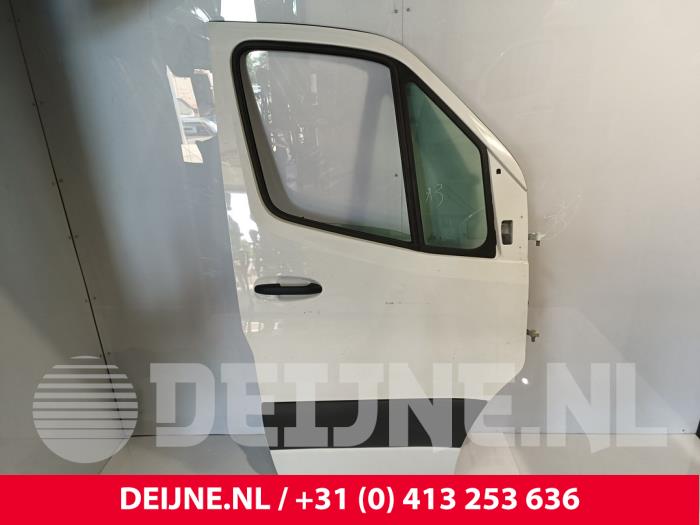 Mercedes Sprinter Tür 2-türig rechts O244605