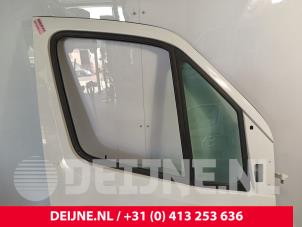 Mercedes Sprinter Door 2-door, right O244606 photo 2