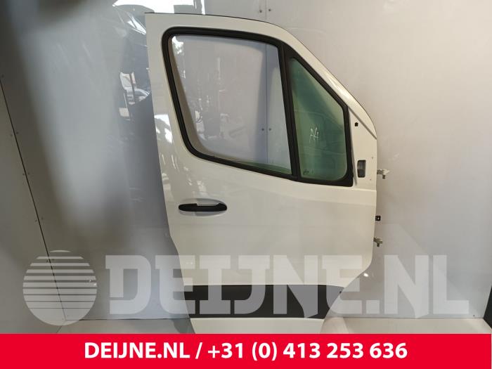 Mercedes Sprinter Tür 2-türig rechts O244610