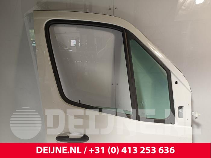 Mercedes Sprinter Tür 2-türig rechts O244614