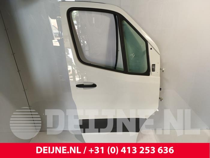 Mercedes Sprinter Tür 2-türig rechts O244616