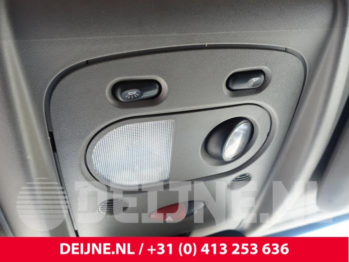 Renault Master Interior lighting, front O244807