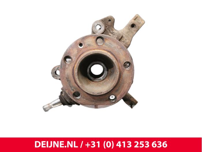 Renault Master Achsschenkel links vorne O244819