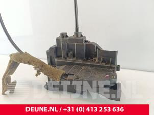 Renault Master Türschlossmechanik 2-türig rechts O244856 foto 2