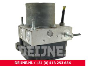 Peugeot Expert ABS Pumpe O244934 foto 2