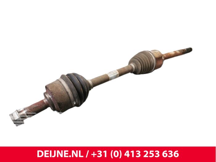 Gebruikte Aandrijfas rechts-voor Mercedes Vito (447.6) 1.6 109 CDI 16V Prijs € 181,50 Inclusief btw aangeboden door van Deijne Onderdelen Uden B.V.
