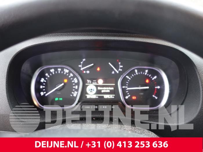 Peugeot Expert Odometer KM O245555