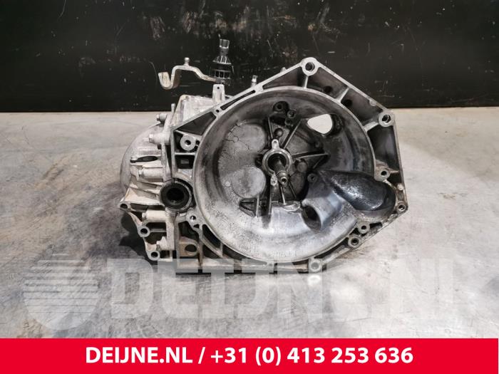 Gebruikte Versnellingsbak Fiat Ducato (250) 2.3 D 120 Multijet Prijs € 1.512,50 Inclusief btw aangeboden door van Deijne Onderdelen Uden B.V.