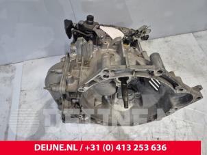 Toyota Pro-Ace Gearbox O245596 photo 2