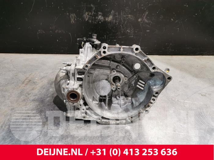 Opel Vivaro Getriebe O245602