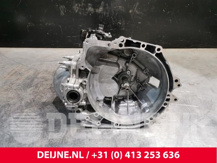 Opel Vivaro Getriebe O245603