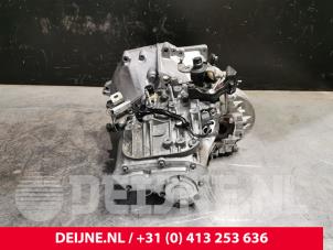 Opel Vivaro Getriebe O245603 foto 3