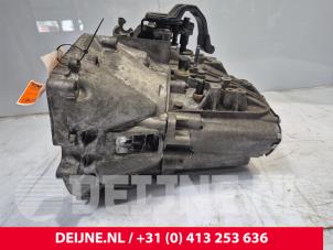 Peugeot Expert Gearbox O245607 photo 2