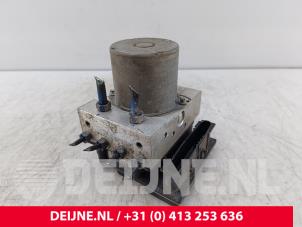 Gebruikte ABS Pomp Ford Transit 2.2 TDCi 16V Prijs € 60,50 Inclusief btw aangeboden door van Deijne Onderdelen Uden B.V.