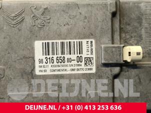 Peugeot Expert Display Multi Media control unit O245711 photo 3