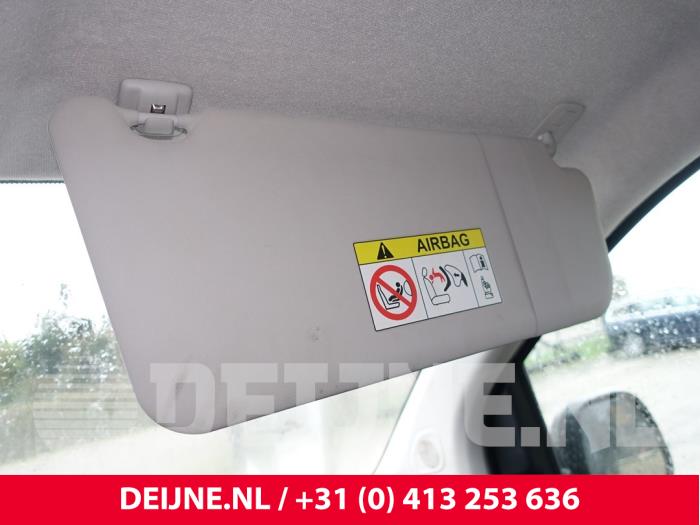 Peugeot Expert Sonnenblende O245750