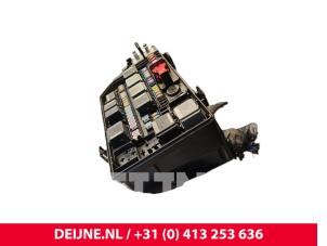 Lynk & Co 01 Zekeringkast O245867 foto 3