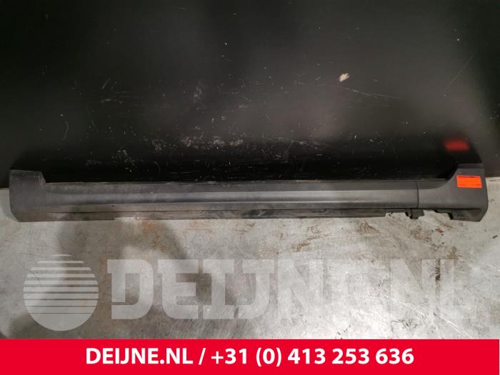 Volvo V70 Seitenschürze links O245897