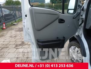 Renault Master Portier 2Deurs links O245987 foto 2