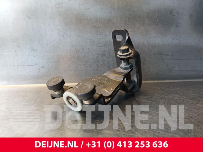 Volkswagen Caddy Schiebetür Rolle links O246020