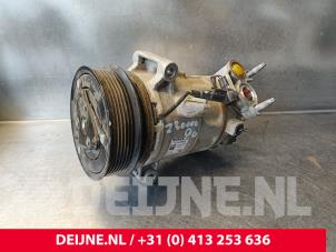 Gebruikte Aircopomp Volvo XC60 II (UZ) 2.0 B4 16V Mild Hybrid AWD Prijs € 175,00 Margeregeling aangeboden door van Deijne Onderdelen Uden B.V.