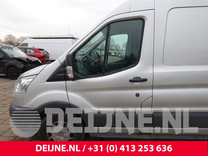 Ford Transit Tür 2-türig links O246147