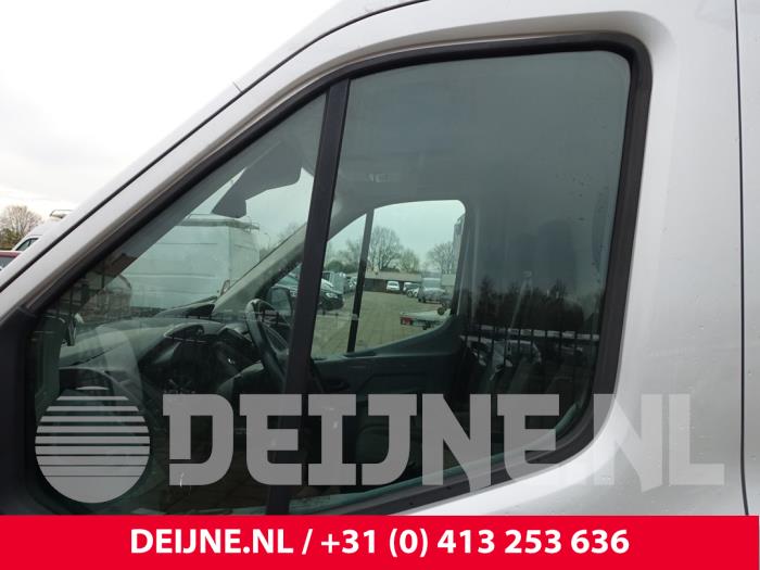 Ford Transit Türscheibe 2-türig links O246180