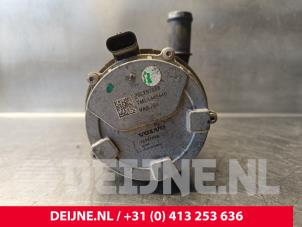 Volvo C40 Waterpomp O246176 foto 3