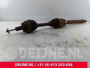 Gebruikte Cardanas rechts-voor (VWA) Volvo V60 I (FW/GW) 2.4 D6 20V Plug-in Hybrid AWD Prijs € 100,00 Margeregeling aangeboden door van Deijne Onderdelen Uden B.V.