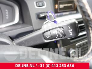Volvo V60 Steering column stalk O246224 photo 2