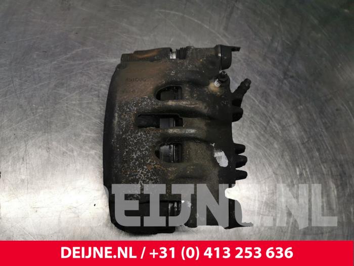 Renault Master Bremszange rechts vorne O246340