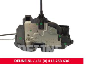 Renault Master Türschlossmechanik 2-türig links O246367 foto 2