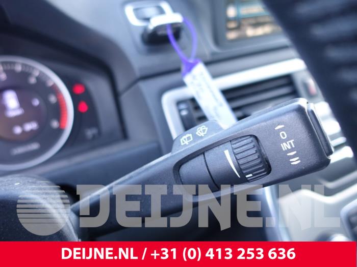 Volvo V70 Steering column stalk O246542