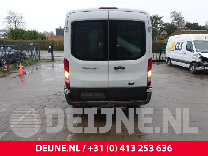 Ford Transit Hecktür Bus-Lieferwagen O246617