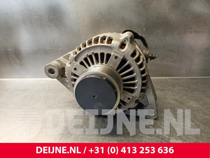 Gebruikte Dynamo Hyundai H-300 2.5 CRDi Prijs € 60,50 Inclusief btw aangeboden door van Deijne Onderdelen Uden B.V.