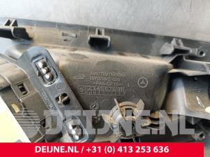 Mercedes Sprinter Türgriff 2-türig links O247154 foto 3