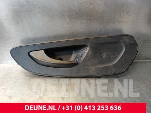 Gebruikte Deurgreep 2Deurs links Mercedes Sprinter 5t (907.6) 514 CDI 2.1 D RWD Prijs € 36,30 Inclusief btw aangeboden door van Deijne Onderdelen Uden B.V.