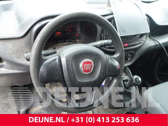 Fiat Doblo Airbag links (Lenkrad) O247165
