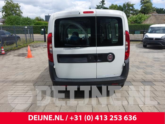 Fiat Doblo Hecktür Bus-Lieferwagen O247223