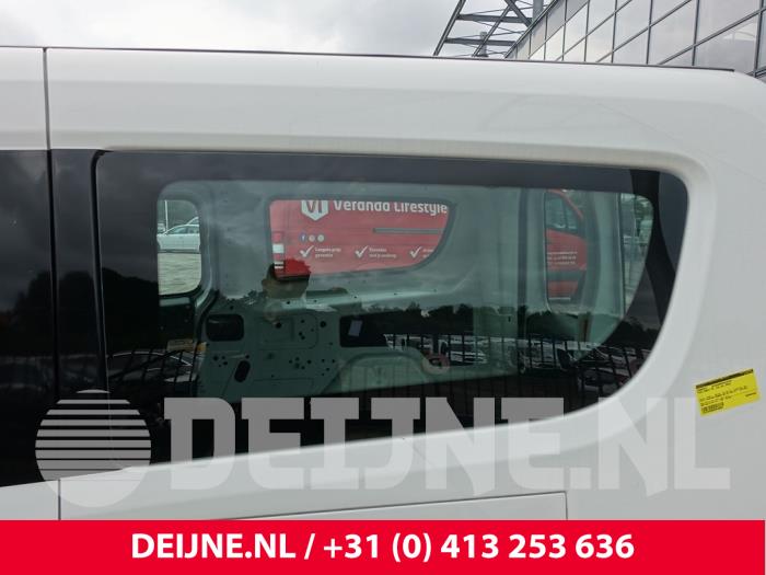 Fiat Doblo Zusätzliches Fenster 4-türig links hinten O247239
